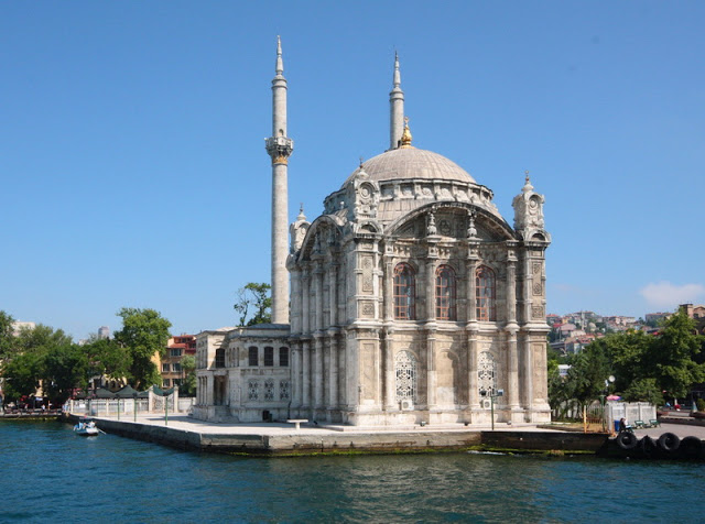 Ortakoy-Mosque-Istanbul5-cappadociaturkeytravel.jpg