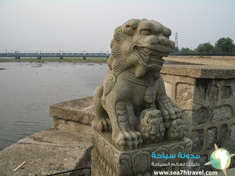 800px-Lugou-Bridge-lions-3590.jpg