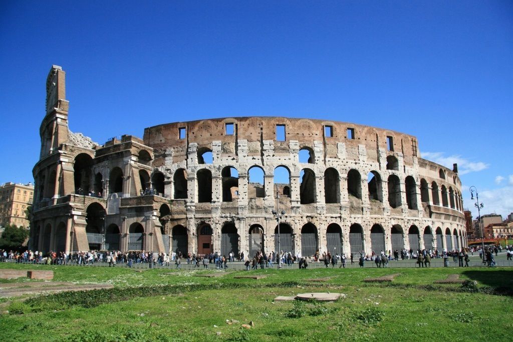 coliseum-Rome-italy.jpg