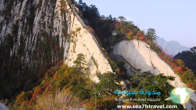 Views-of-Mount-Hua.jpg