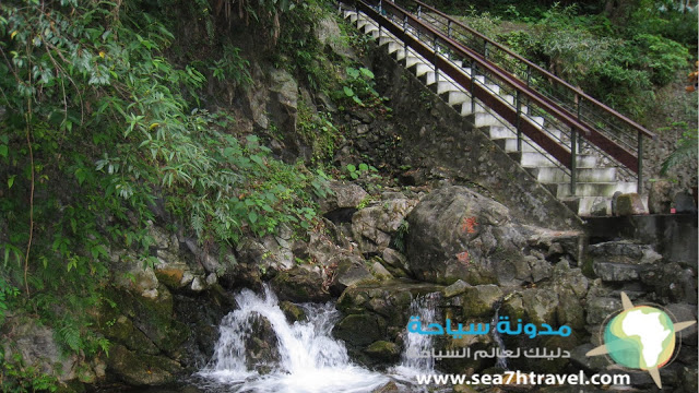 picture-Taroko-tunnel-is-where-the-holiday.jpg