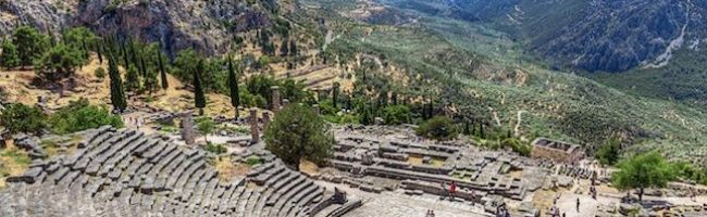 ancient-times-Delphi-was-regarded-as-one-of-the-most-important-destinations-in-the-world-810x198.jpg