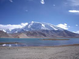 Karakul+Lake,+Xinjiang.jpg