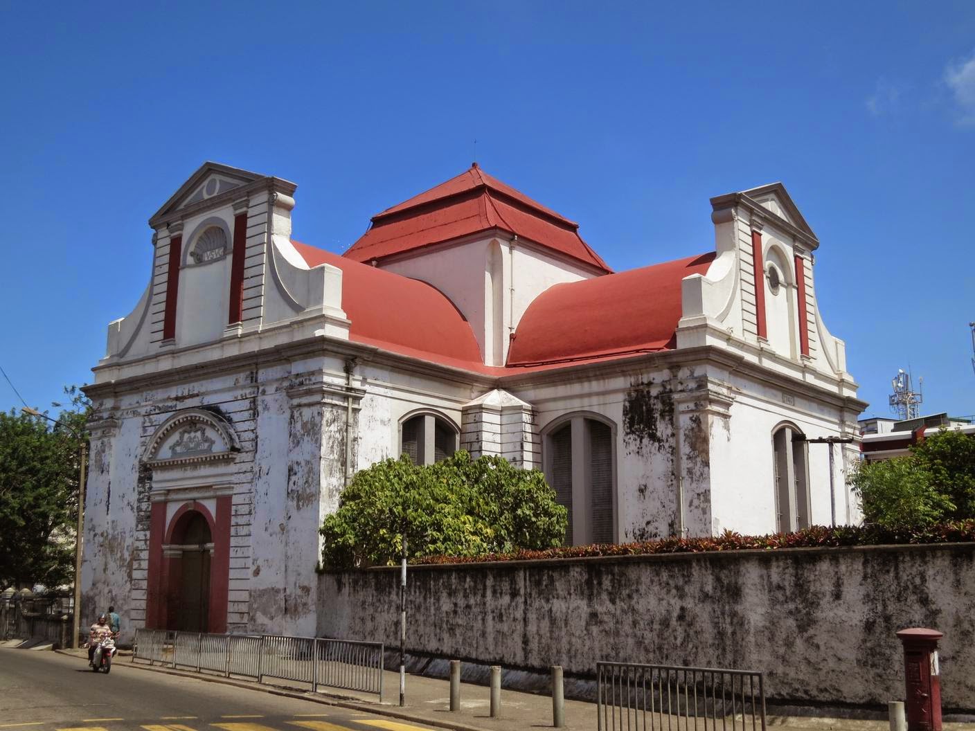 utch-Wolvendaal-Church-in-Pettah-Colombo-Sri-Lanka.jpg