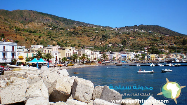 Aeolian-Island-Beach.jpg