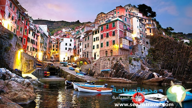 Riomaggiore-Cinque-Terre.jpg