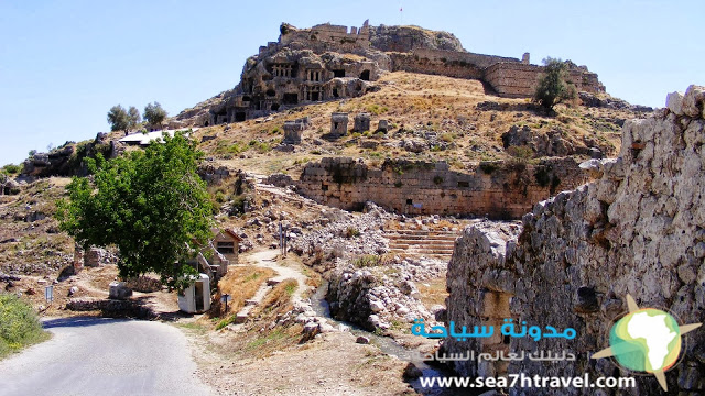 Rock-Tombs-Beautiful.jpg