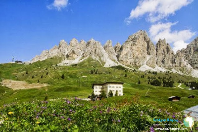 14295190-dolomites-landscape-trentino-alto-adige.jpg