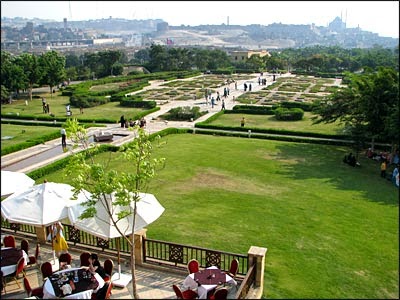 al-azhar+park.jpg