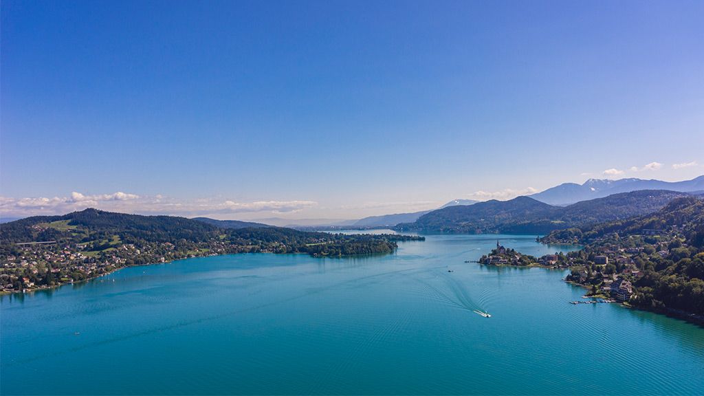 Lake-W%C3%B6rthersee-had-three-islands.jpg