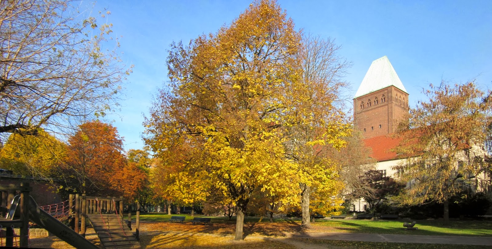 Berlin%252C_Mitte%252C_Koellnischer_Park.jpg