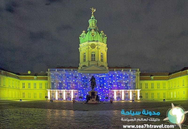 800px-Charlottenburg-palace-fol.jpg