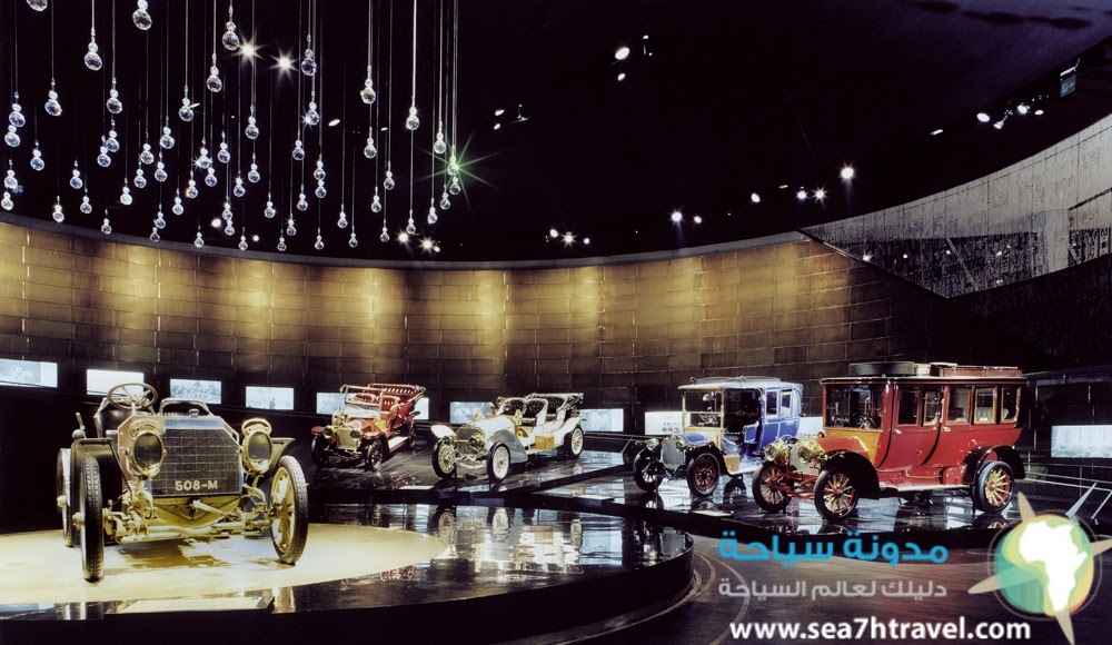 Mercedes-Benz-Museum-Stuttgart.jpg