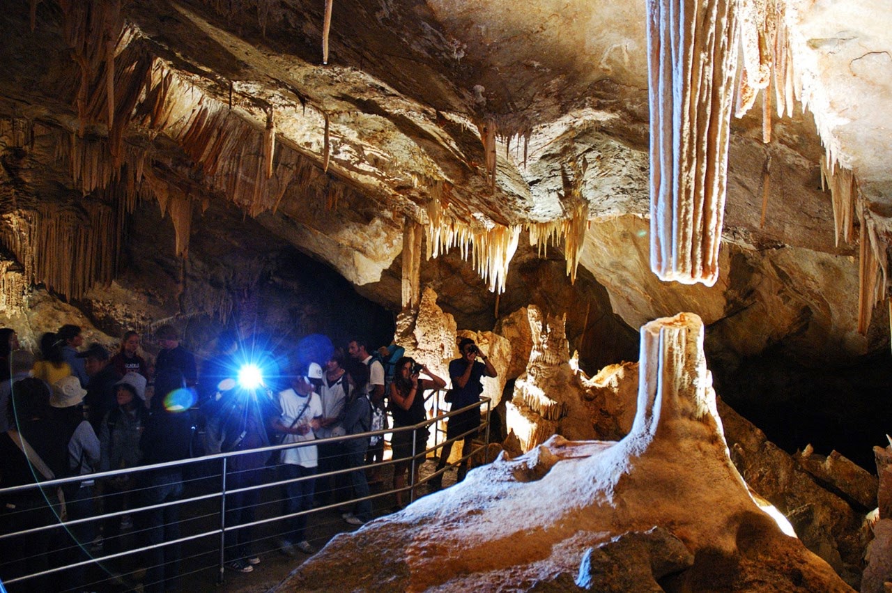 Lucas-Cave-Jenolan-Caves.jpg