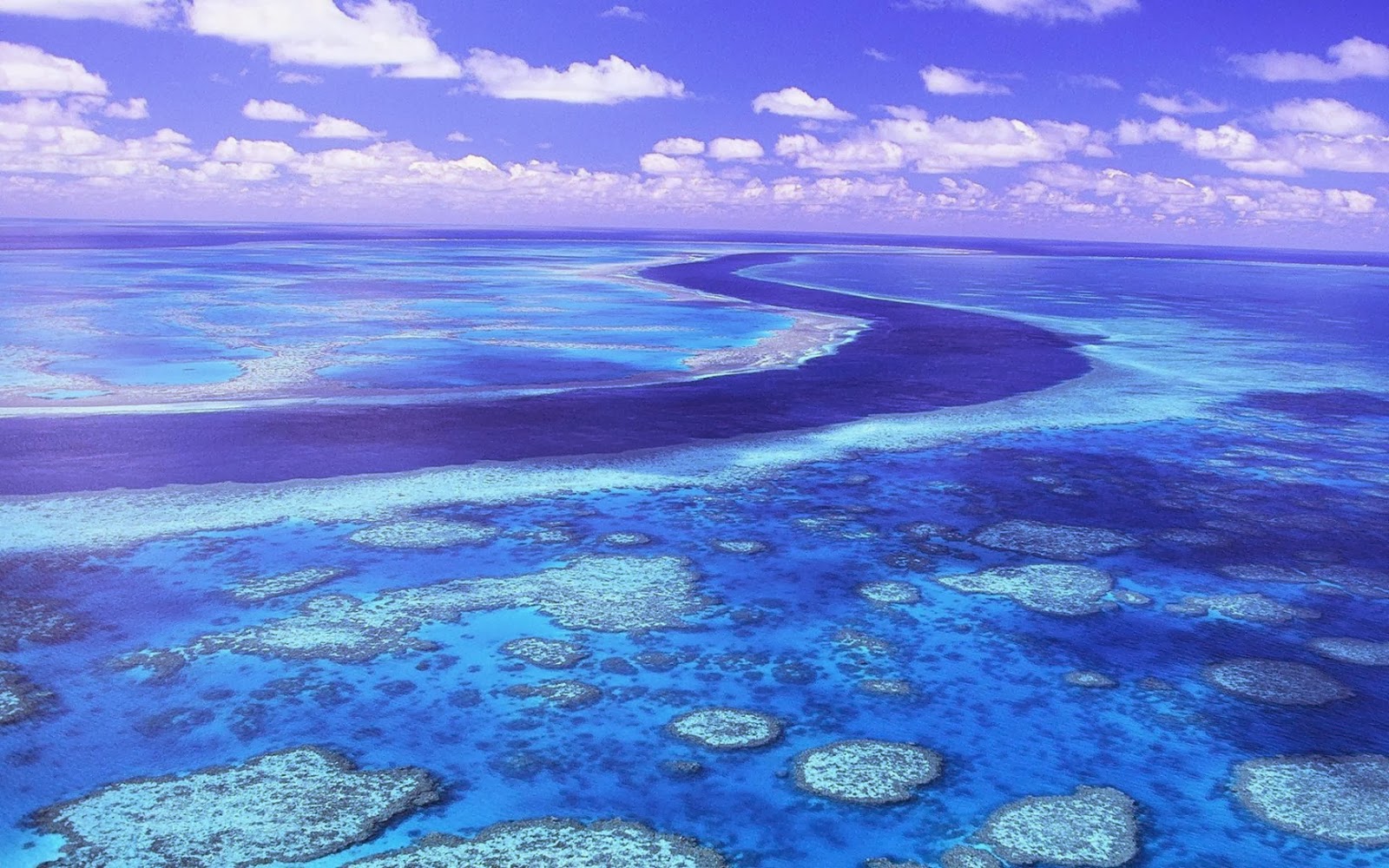 great-barrier-reef-australia-blue-water.jpg