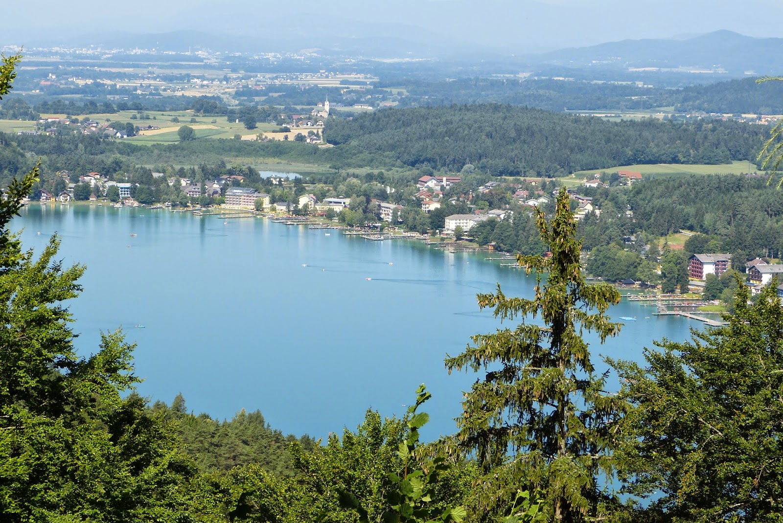 m_the_mountain_lake_Klopeiner_See__Austria_070076_.jpg