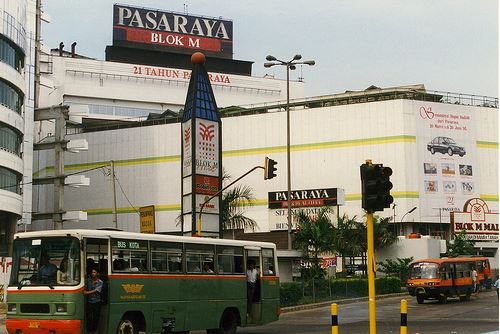 pasaraya-madina3.jpg