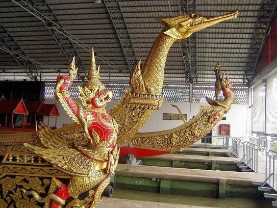 Royal-Barge-1.jpg