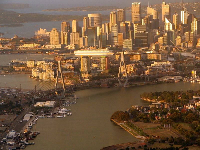 800px-Anzac_Bridge_from_the_air.jpg