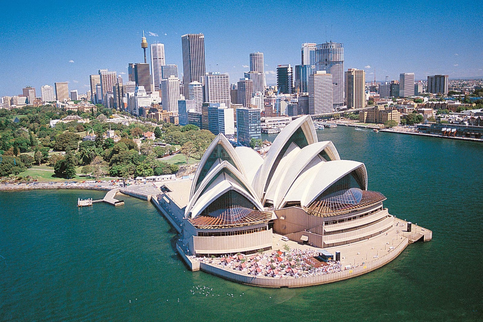 dney_Australia_tourism_travels_tourist_attractions.jpg