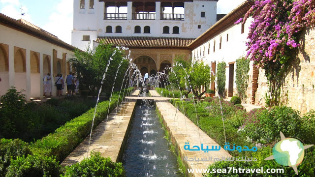 fountain-Alhambra-is-the-residence-of-the-kings.jpg