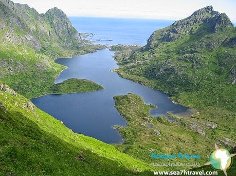 Lofoten-Islands-Norway.jpg