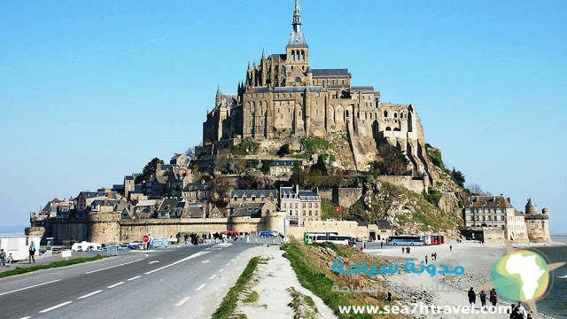 Mont-Saint-Michel-Beach.jpg