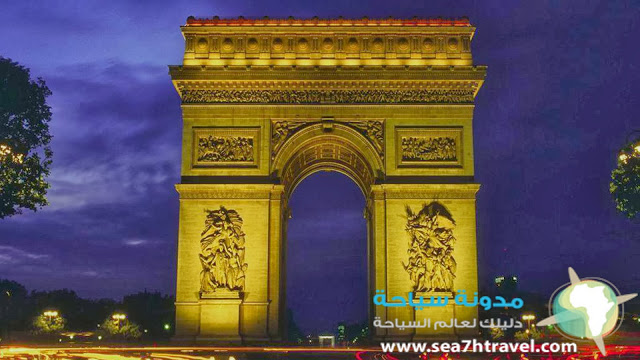 picture-Arc-de-Triomphe-is-a-historic-monument.jpg