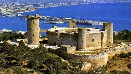 mallorca_bellver_castle_2.jpg