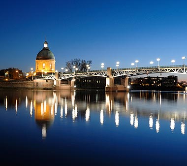 toulouse-by-night.jpg