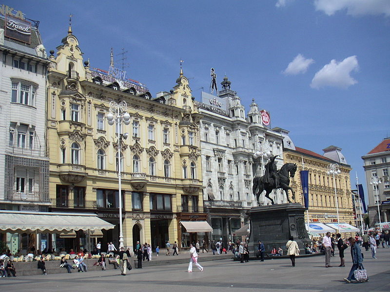 800px-Zagreb_trg_bana_Jela%C4%8Di%C4%87a.jpg