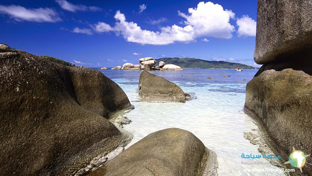 tiful-Seychelles-is-a-suitable-place-for-a-holiday.jpg