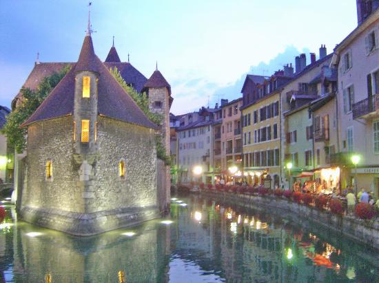 annecy-france-3.jpg