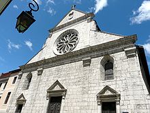 220px-Cathedrale_annecy_facade.jpg