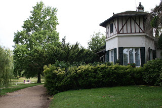 800px-Bois_de_Vincennes_20060816_36.jpg