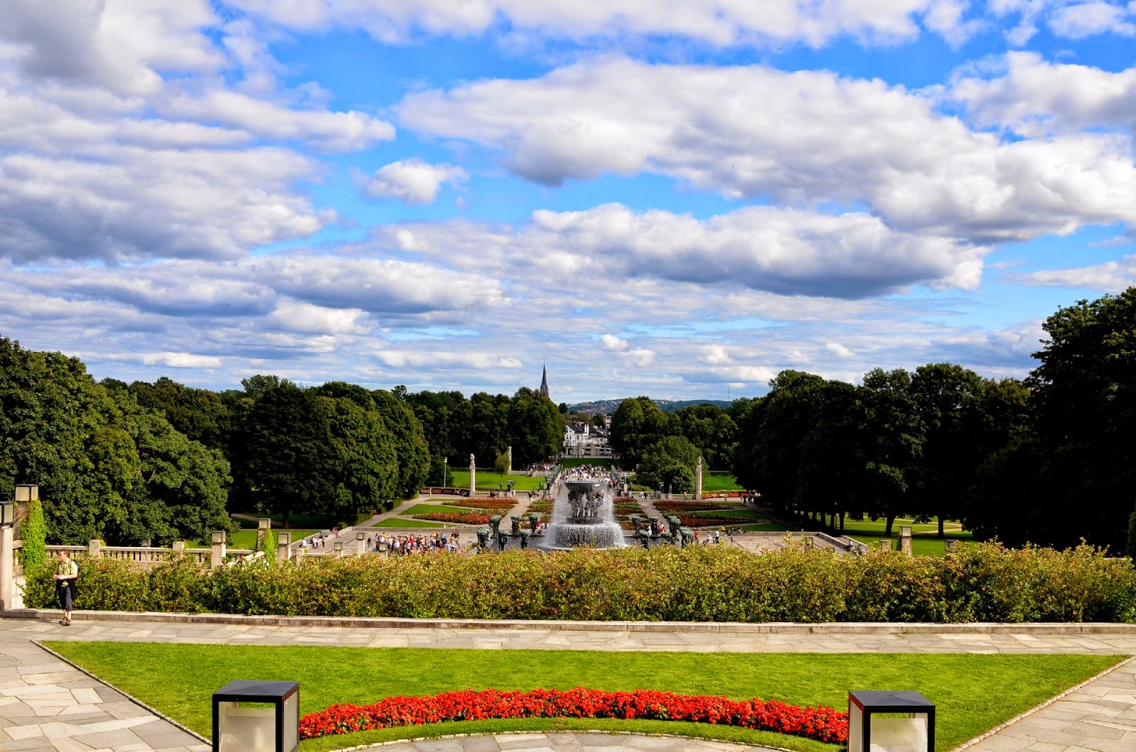 er_Park_and_the_Sculptures_-_Vigeland_Park%2C_Oslo.jpg