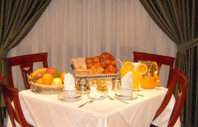 Los_Naranjos-Malaga-Breakfast_room-1-448442.jpg