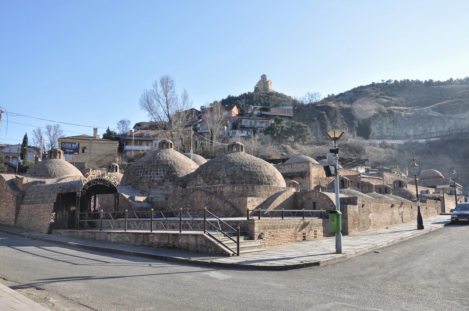 Bathes_in_Abanotubani%252C_Tbilisi._2011.jpg