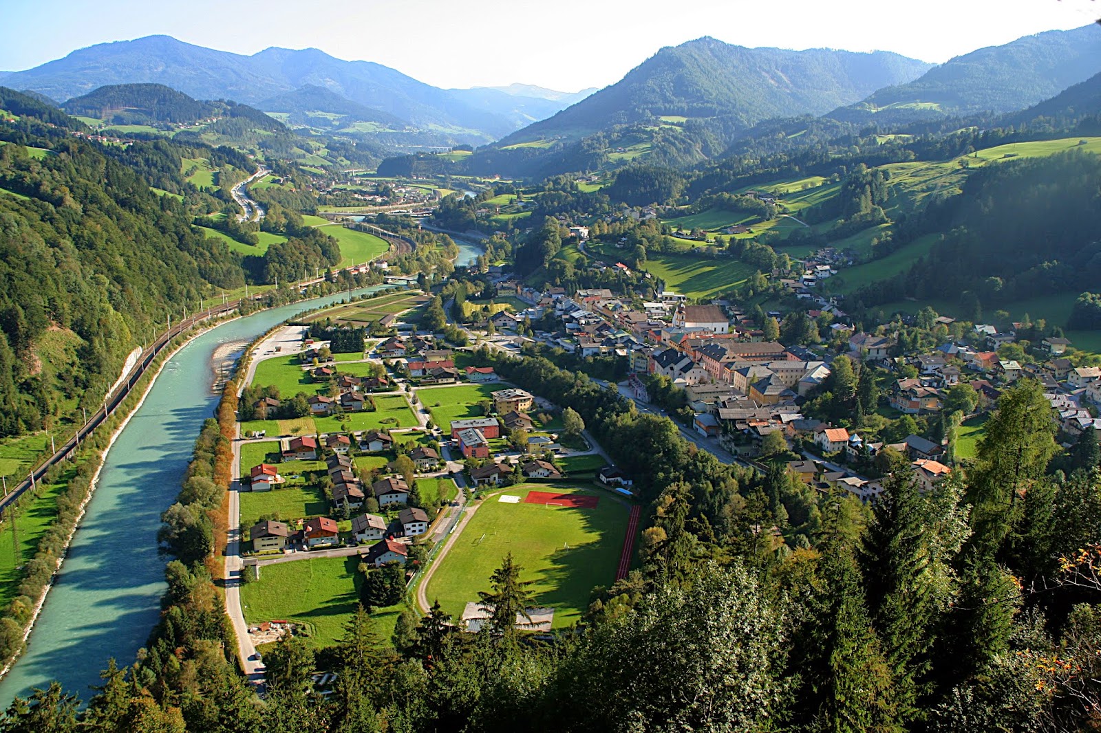 Werfen_from_castle_Hohenwerfen.jpg