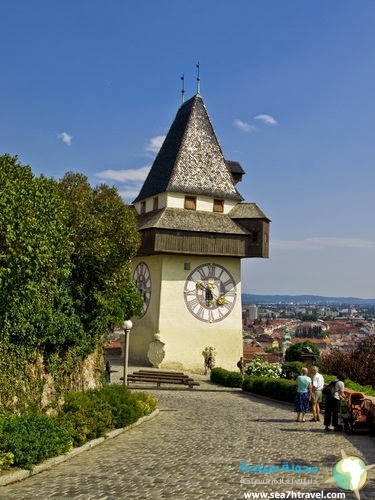 clock-tower-graz-a543.jpg