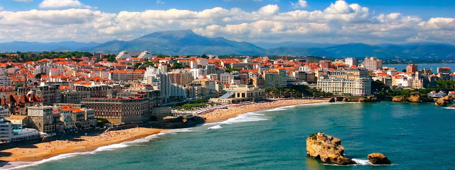 nguatics-Language-Immersion-French-Biarritz-France.jpg