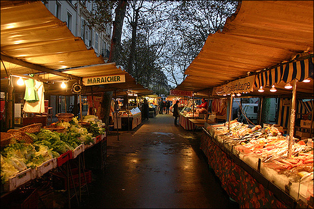 marche-bio-raspail-early-morning.jpg