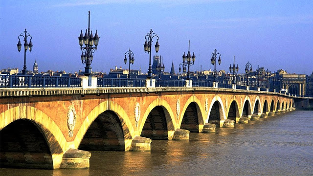 Bordeaux-Bridge.jpg