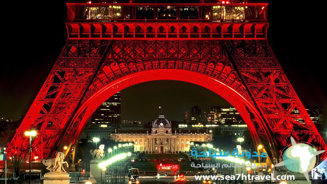 wallpaper-Eiffel-Tower-tourist-siteparis.jpg