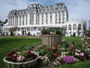 Hotel-Imperial-Palace-Annecy.jpg