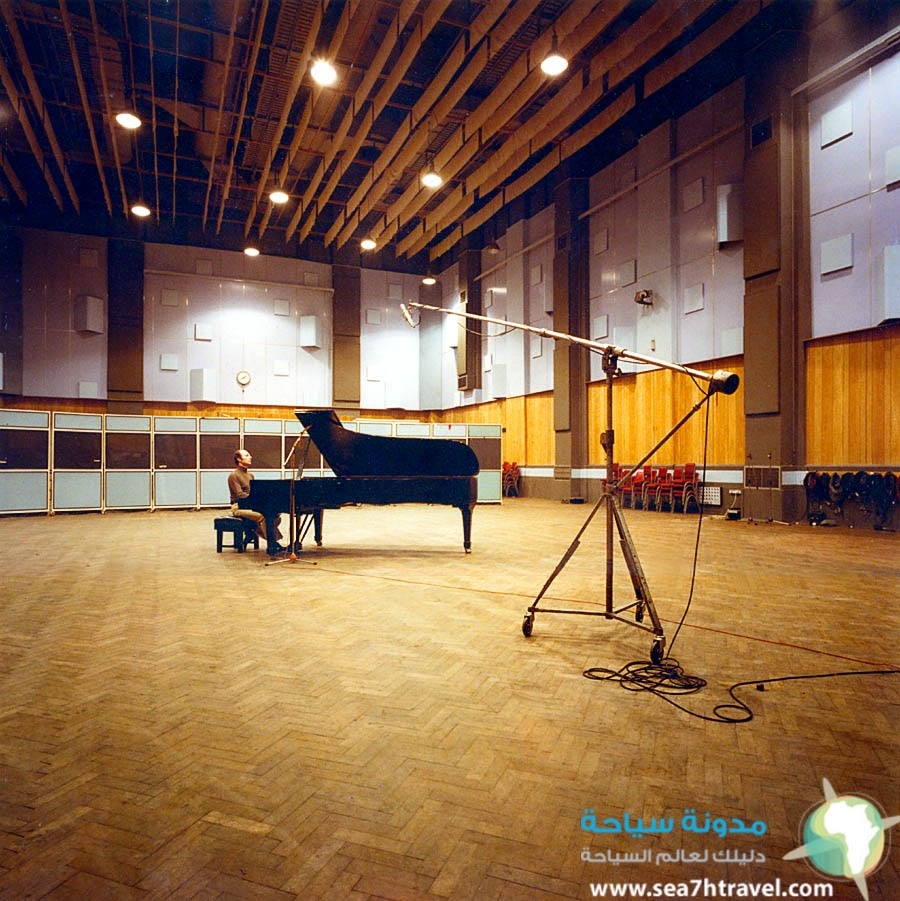 Abbey-Road-Studios.jpg