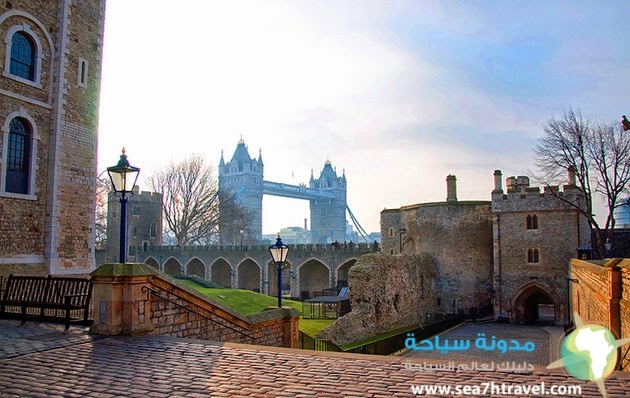 london-tower-of-london-bloody-tower.jpg