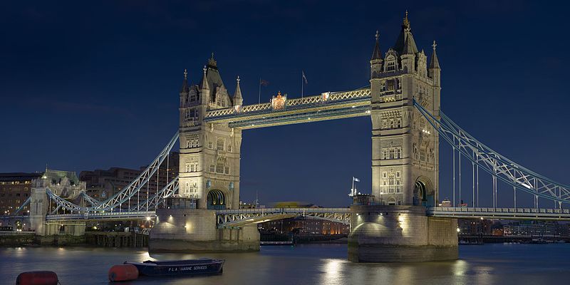 800px-Tower_Bridge_London_Feb_2006.jpg