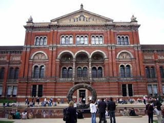 Victoria-and-Albert-Museum.jpg