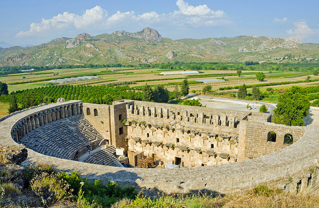 turkey-antalya-theatre-aspendos.jpg